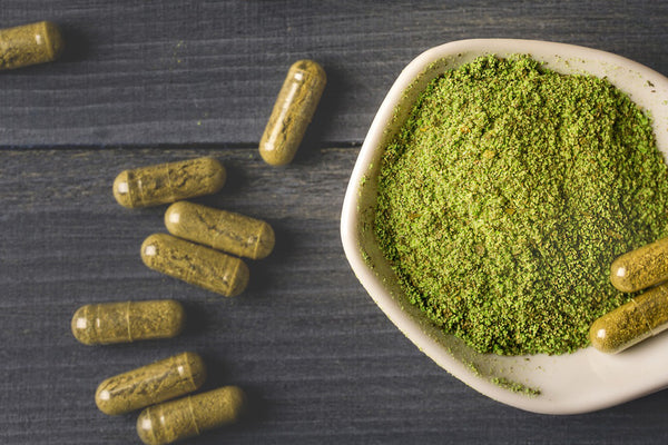 Píldoras y tabletas de kratom: 7 ohmios e hidroxietilamina 