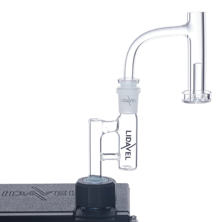 Close-up of the glass N-adapter seated on the Lidavel Box