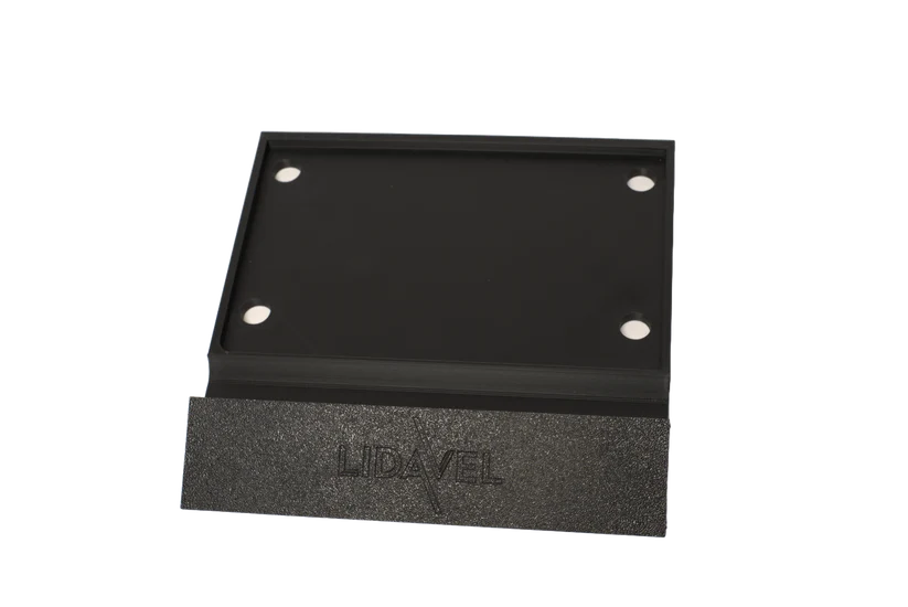 The tray included with the Lidavel Box