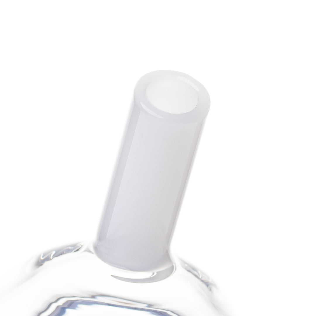 Close-up of the BigFun! Sip N Rip Peak Top mouthpiece showing the borosilicate opening