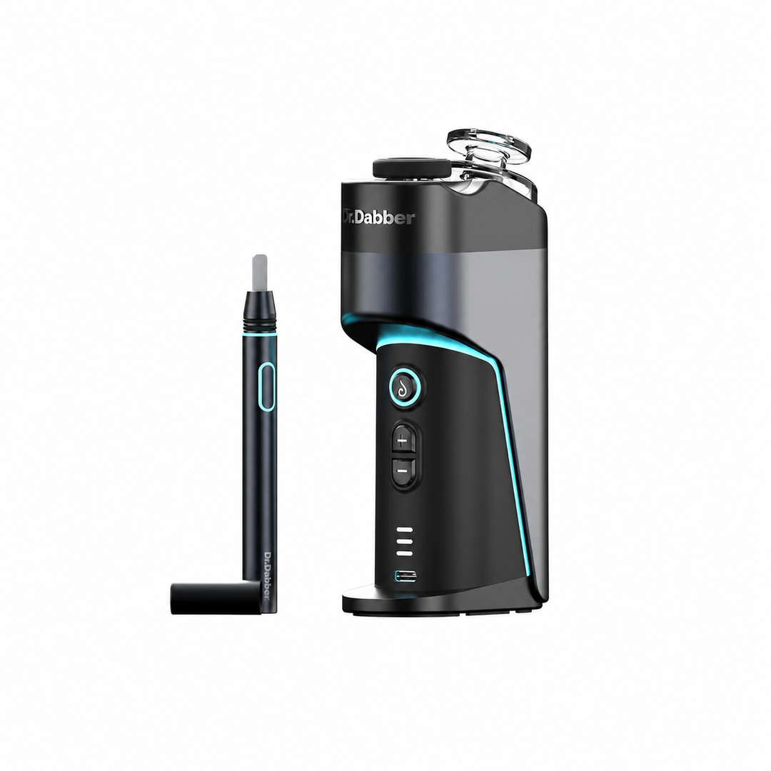 Dr. Dabber Switch GO Bundle – Blue Onyx Switch GO e-rig with glass attachment beside the heated Dr. Dabber Drop tool.