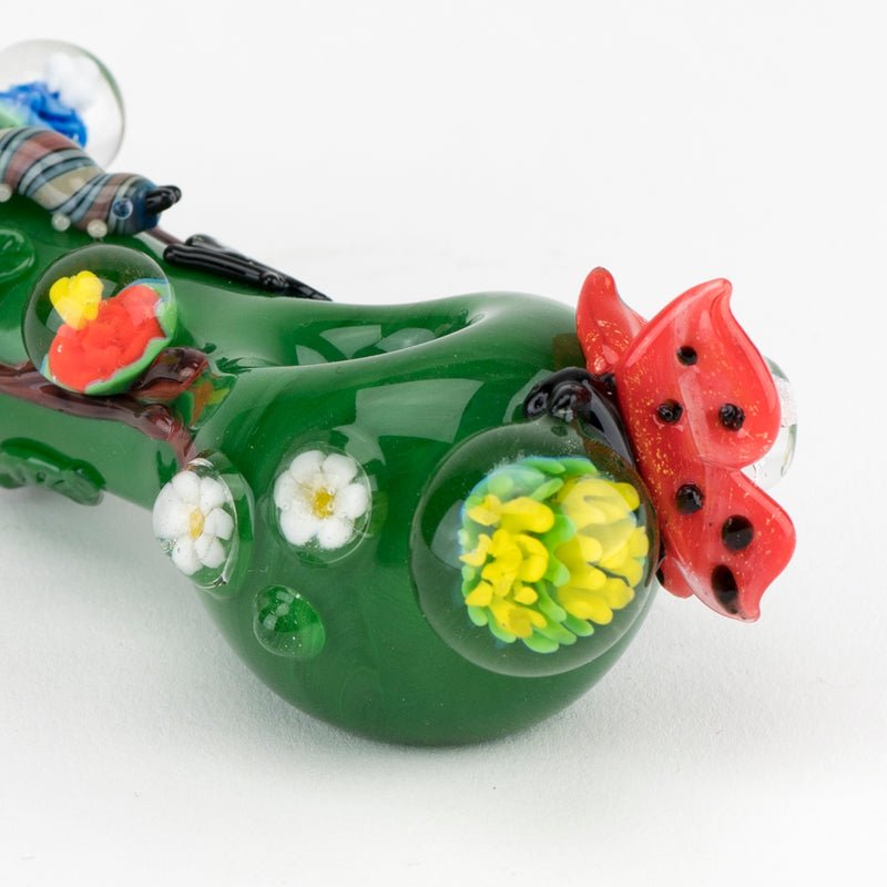 Empire Glassworks Garden Critters Small Spoon Pipe, bowl and ladybug detail