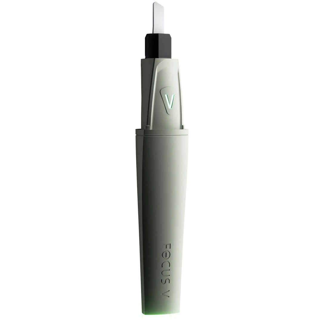 Focus V Saber Electronic Dab Tool – Mint green edition, sleek and minimal design.