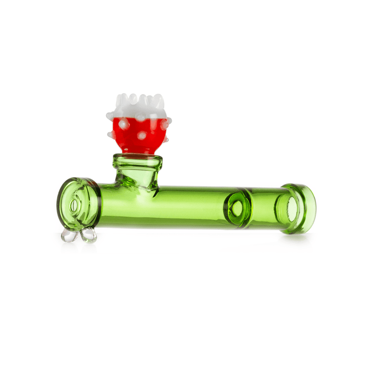 Hemper Gaming Flower Piranha Hand Pipe – angled view of the end-cap carb hole and two clear glass feet.