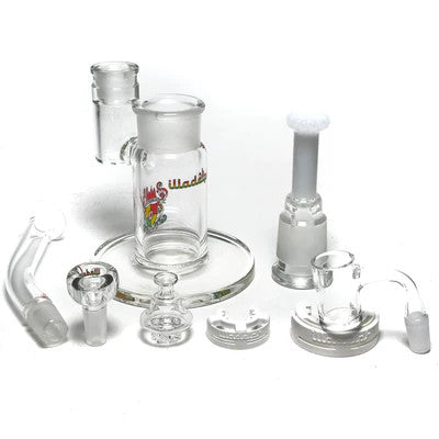 Illadelph Bubbler Rasta Label — rasta label glass bubbler, detail view