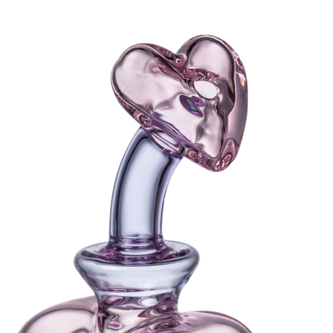 MJ Arsenal H2H Heart-2-Heart dab rig mouthpiece close-up highlighting smooth rounded lip and airflow comfort