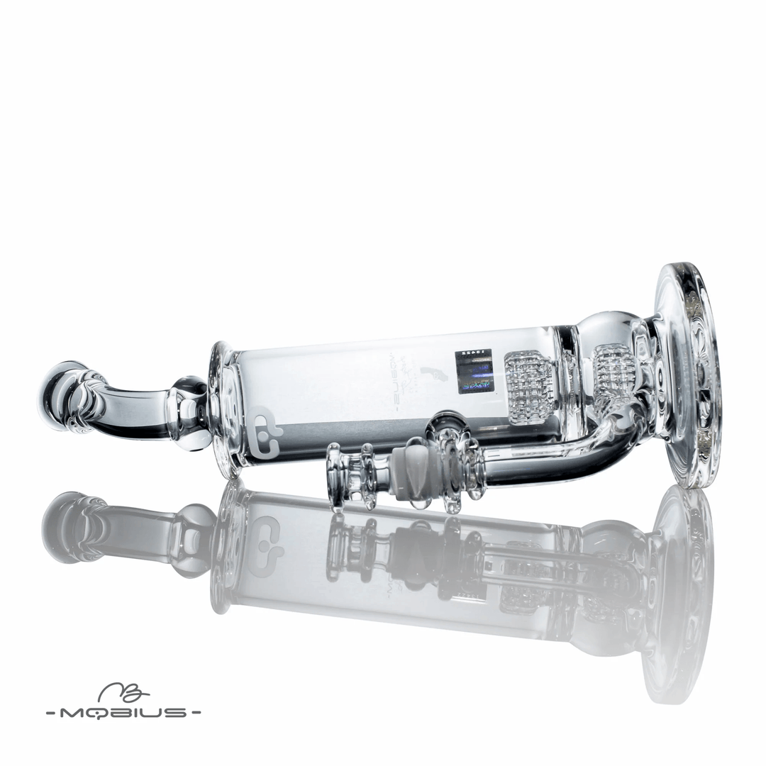 Mobius Glass 60T V5 Stereo Matrix — stereo matrix perc bong, base detail
