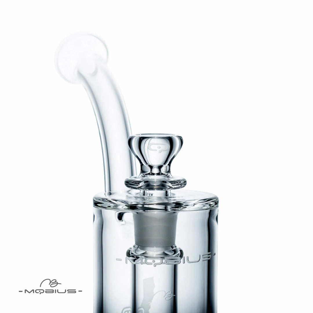 Mobius Glass Ion Reti V1 bubbler bong — Ion Reti V1 base detail view