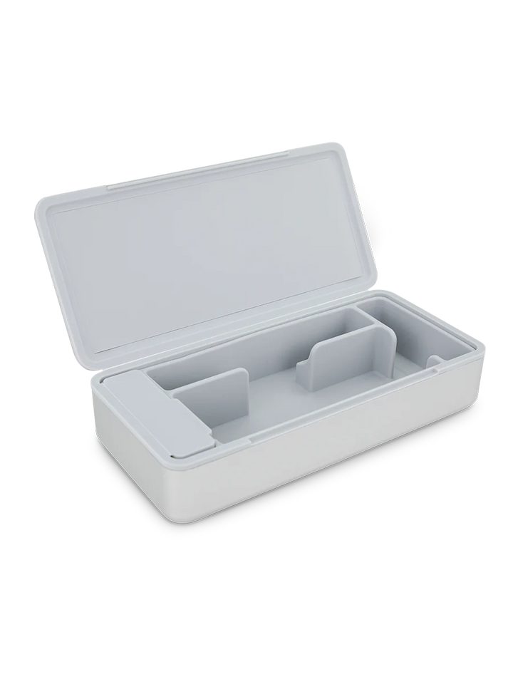 Puffco Travel Case Pearl – white case open with four silicone-lined compartments ready for Pivot and Hot Knife.