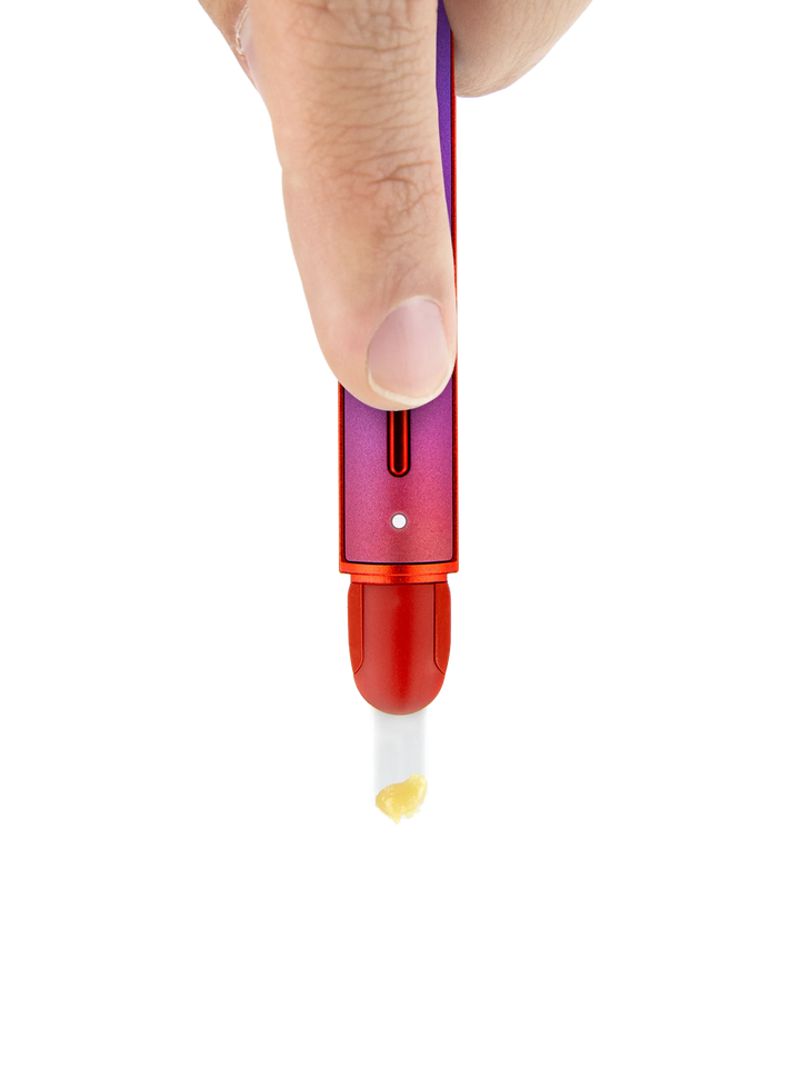 Close-up of the ceramic heated tip on the Puffco Hot Knife (New Version) in Plasma, the cordless electric hot knife that transfers concentrate into a bowl or chamber without an open flame.