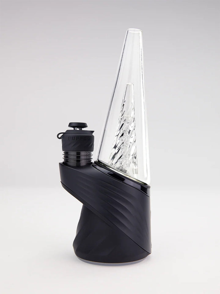 Puffco Peak Pro with Black 3DXL Chamber – all-black setup highlighting flush fit and upgraded chamber size.