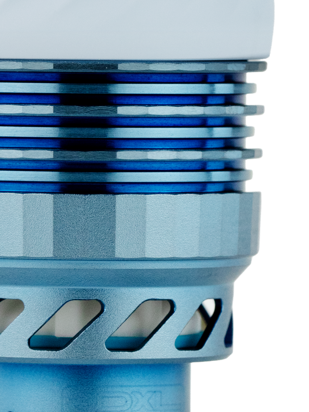Close-up of the Puffco Peak Pro 3DXL Chamber in Glacier showing the ribbed blue housing and airflow slots.