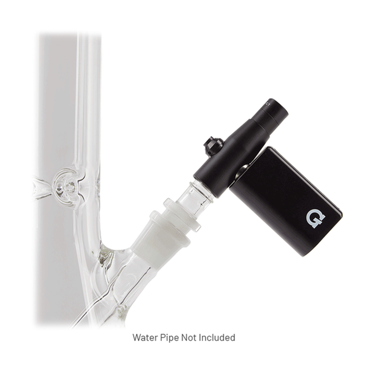 G Pen Connect e-nail attached to a glass water piece