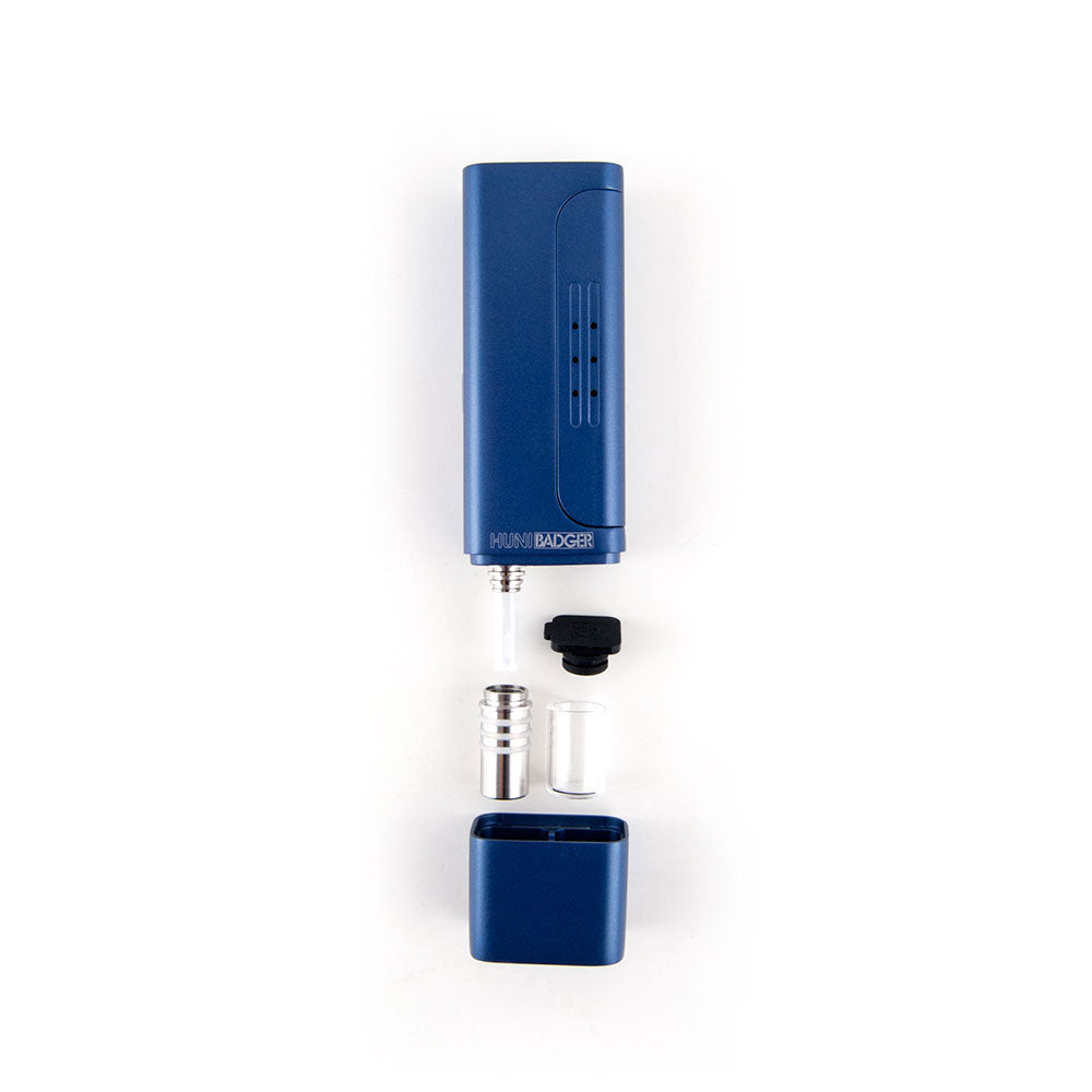 Huni Badger Vertical Vaporizer Royal Blue — Royal Blue Huni Badger close-up of mouthpiece