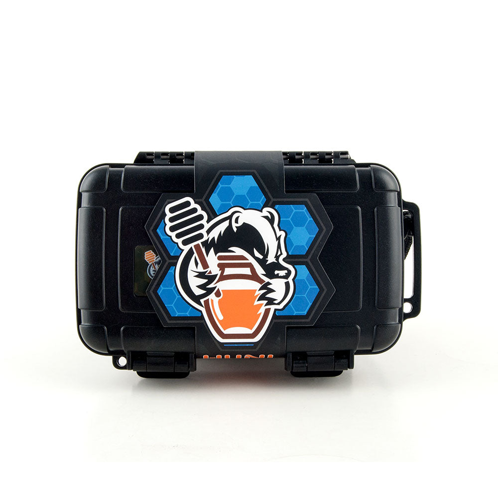 Huni Badger Vertical Vaporizer Royal Blue — Royal Blue Huni Badger final product shot