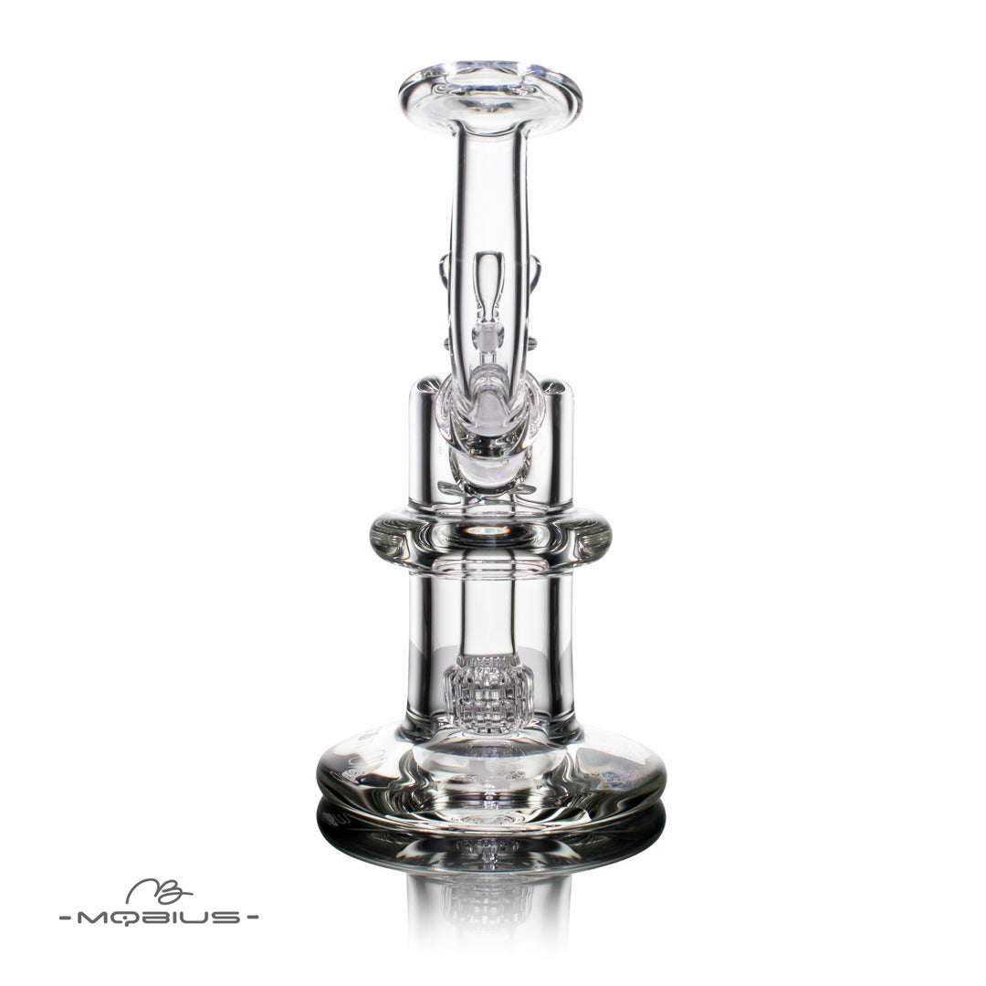 Mobius Glass Atom V2 Bubbler bong detail of mouthpiece and joint
